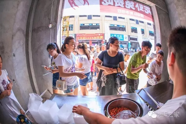 天嬌汽車(chē)文化節-一個(gè)可以吃喝玩樂(lè )的汽車(chē)節！