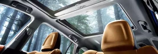 前后獨立卷收式遮陽(yáng)板雙天窗