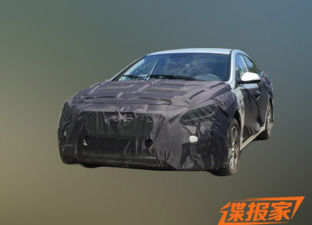 現代索納塔九插電式混動(dòng)版國內諜照曝光