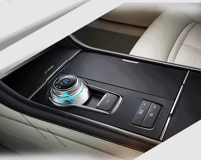 G20峰會(huì )開(kāi)幕 福特金牛座尊崇領(lǐng)馭 G20峰會(huì )開(kāi)幕 福特金牛座尊崇領(lǐng)馭