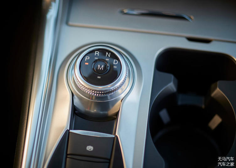 全新一代福特探險者官圖發(fā)布！依舊是大家的硬派之選！