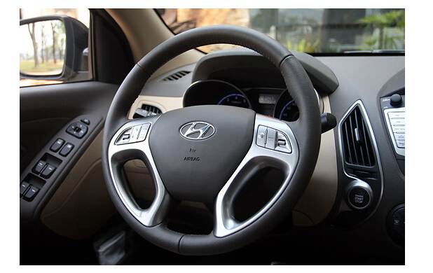 抓著(zhù)方向盤(pán)就能判斷汽車(chē)有什么毛病，不信回去試試！