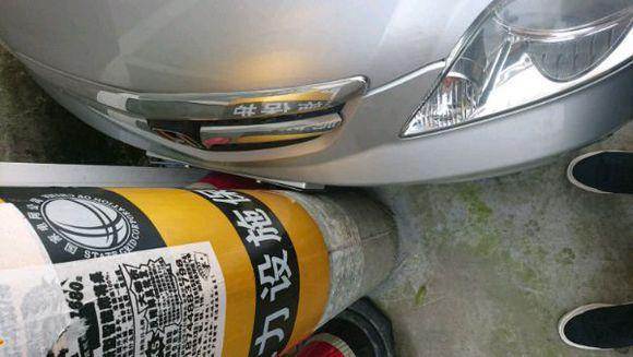 停車(chē)不敢停得靠前，那是你不知道這個(gè)竅門(mén)