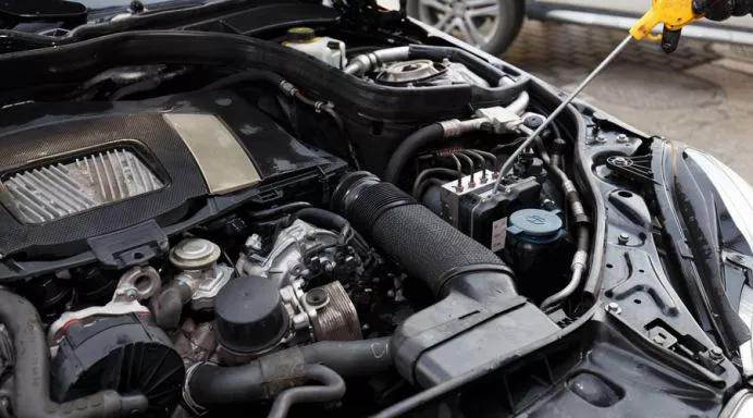 汽車(chē)保養最關(guān)鍵的三大時(shí)期，千萬(wàn)重視起來(lái)