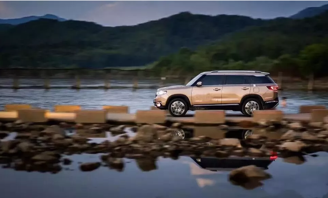 汽車(chē)出現這些狀況，火花塞就該換了！