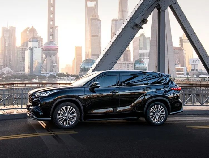 品人間百味，說(shuō)百味人生，看“饞宗大師”沈宏非的蟹語(yǔ)人生